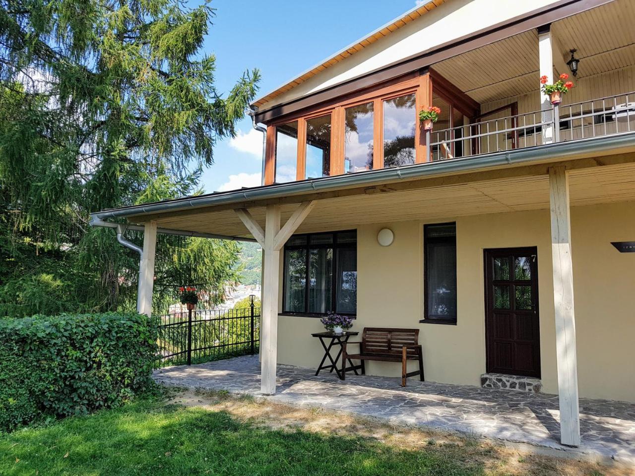 Penzion Na Kopci Banska Stiavnica Exterior photo